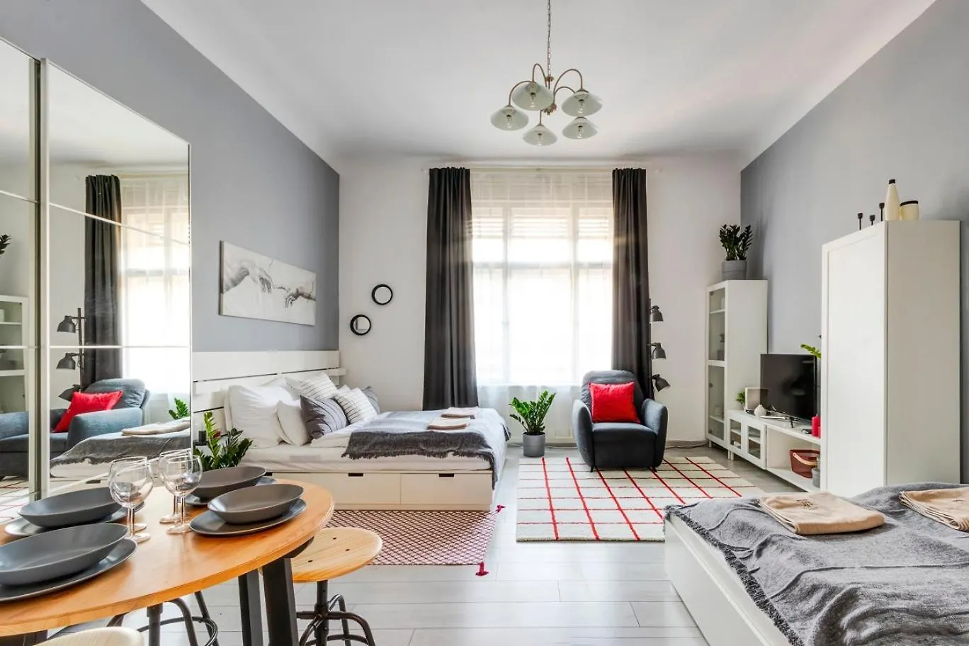 S3 Soerhaz Apartment Budapest